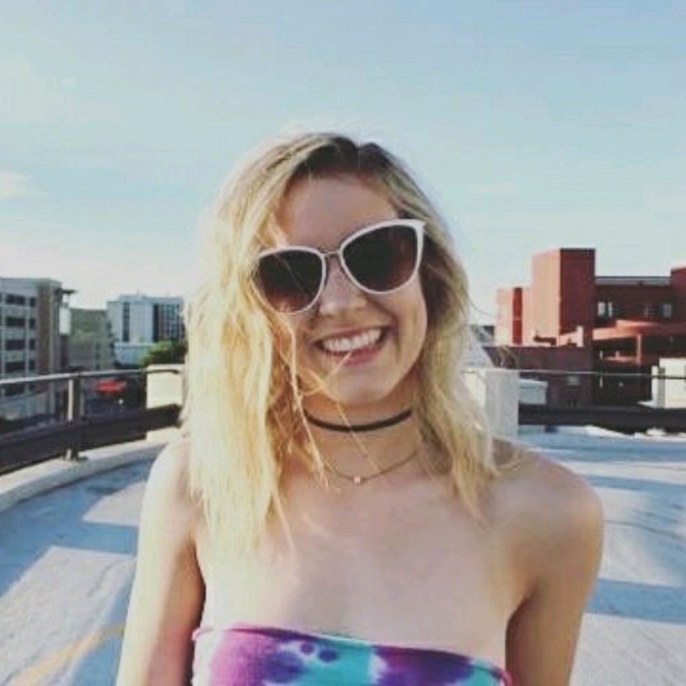 Meet your Posher, Melaina